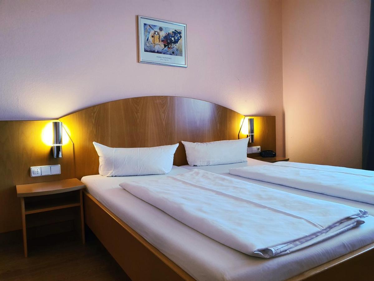 Hotel Sunparc - Shuttle Zum Europa-Park Rust 4Km & Rulantica 2Km リングスハイム エクステリア 写真