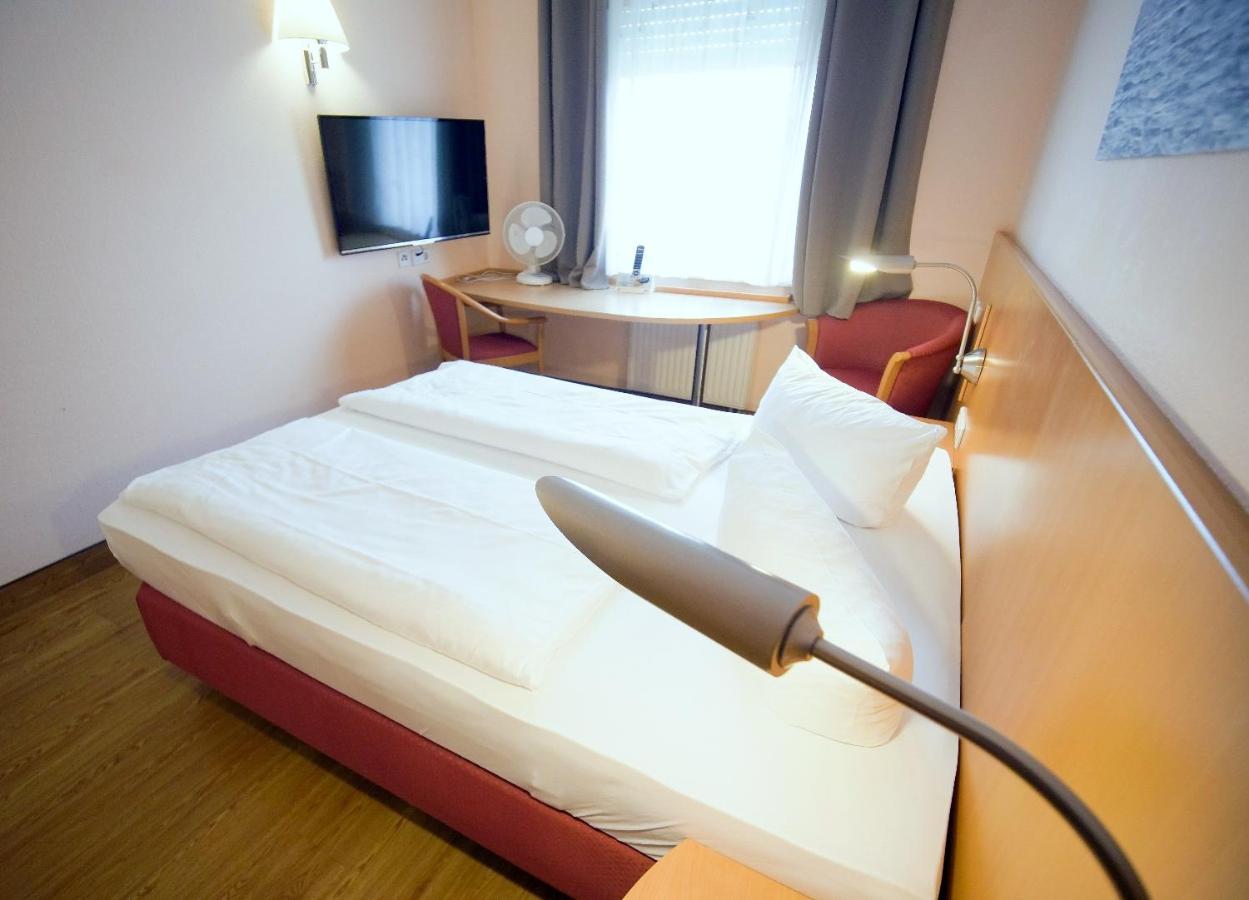 Hotel Sunparc - Shuttle Zum Europa-Park Rust 4Km & Rulantica 2Km リングスハイム エクステリア 写真