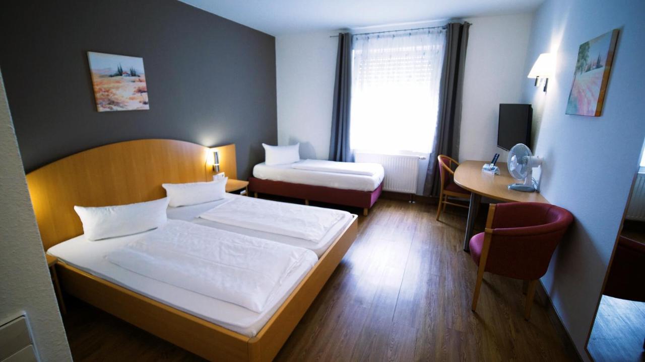Hotel Sunparc - Shuttle Zum Europa-Park Rust 4Km & Rulantica 2Km リングスハイム エクステリア 写真