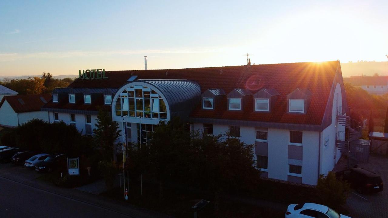 Hotel Sunparc - Shuttle Zum Europa-Park Rust 4Km & Rulantica 2Km リングスハイム エクステリア 写真